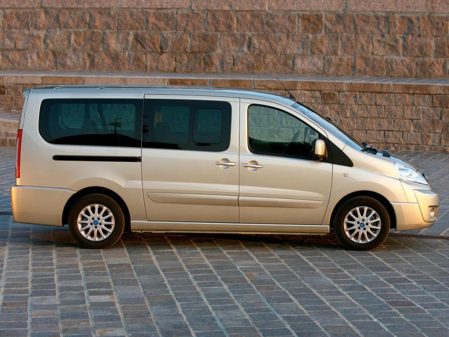  Fiat Scudo Panorama 2007 года  (фото 16 из 30)
